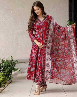 Ruby floral comfort kurta set 2