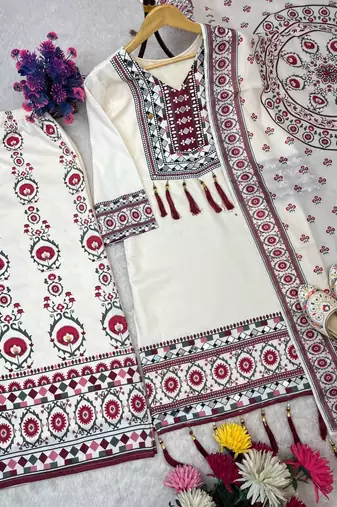 Muslin off white printed kurta set with dupatta