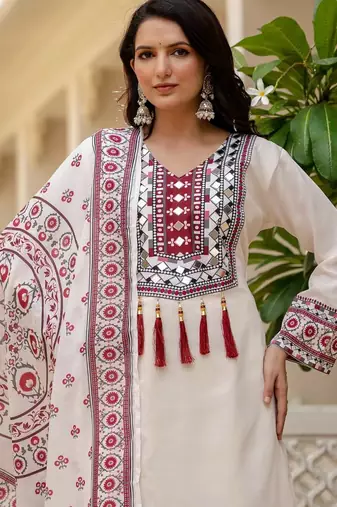 Muslin off white printed kurta set with dupatta
