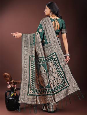 green color woven art silk blend saree with blouse 3