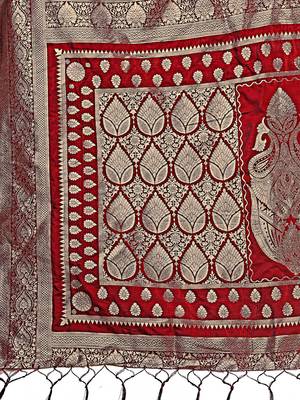 maroon color woven art silk blend saree with blouse 4