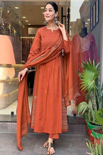 brown embroidered cotton kurta pant with dupatta