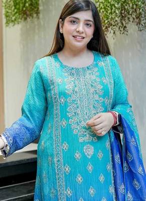 blue embroidered silk blend kurta pant with dupatta 3