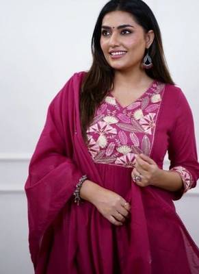 pink embroidered cotton kurta pant with dupatta 3