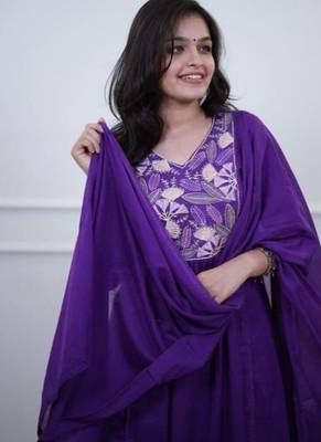 blue embroidered cotton kurta pant with dupatta 2
