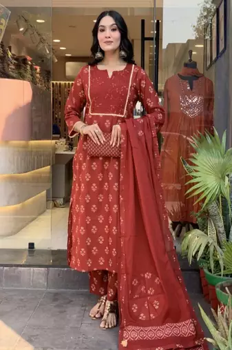 red embroidered cotton kurta pant with dupatta