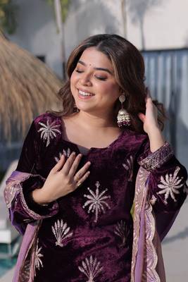 Purple Embroidered Velvet salwar suit with dupatta 5