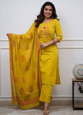 yellow embroidered cotton kurta pant with dupatta 2