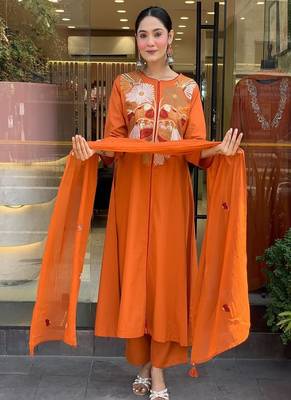 orange embroidered cotton kurta pant with dupatta 1