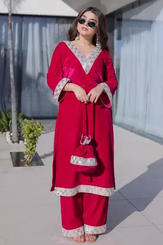 Pink velvet zari embroidered and mirror work kurta with pant