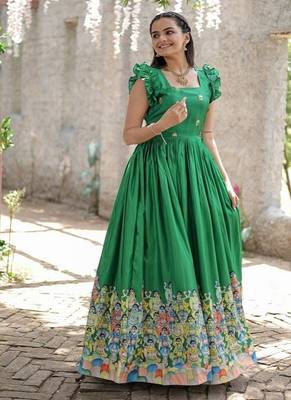 Green zari & sequins embroidered dola silk Gown 2