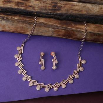 Dainty heart necklace 1