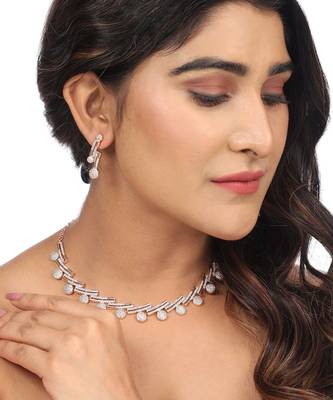 Dainty heart necklace 2