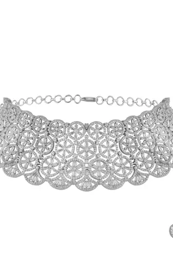 Chic choker necklace