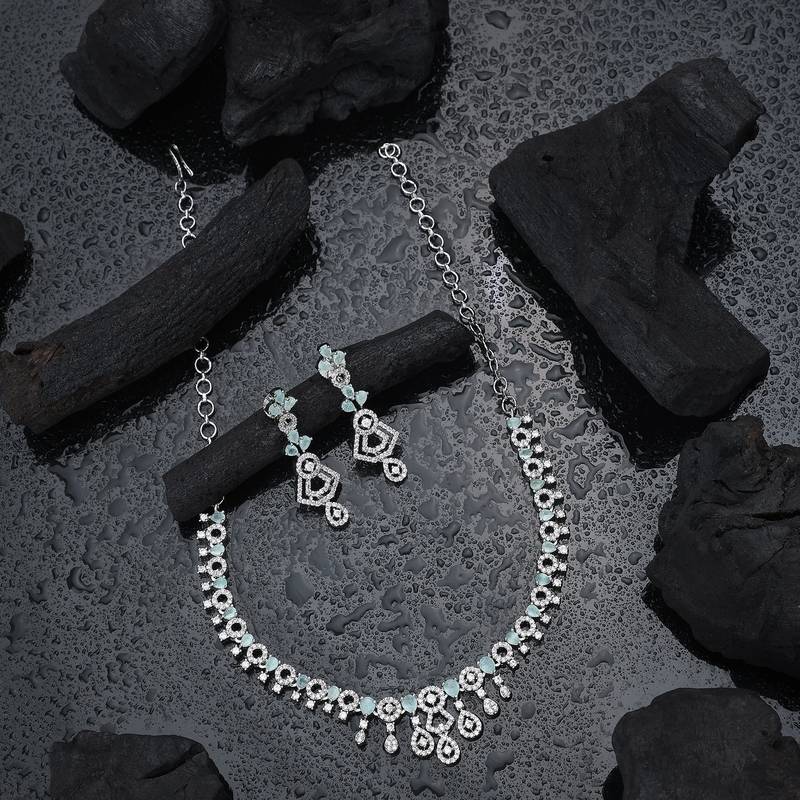 Fresh mint beaded necklace