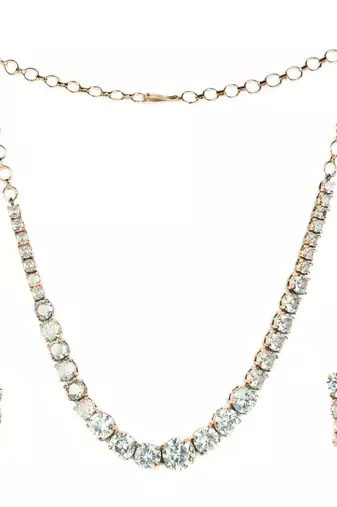 Noir delight necklace