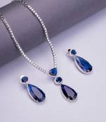 Sapphire glow necklace