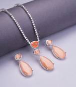 Sapphire glow necklace