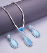 Sapphire glow necklace