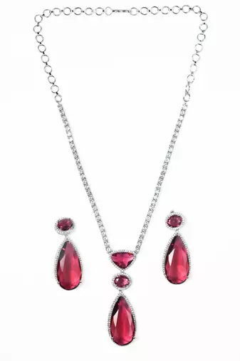 Sapphire glow necklace