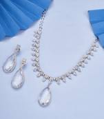 Crystal radiant  necklace