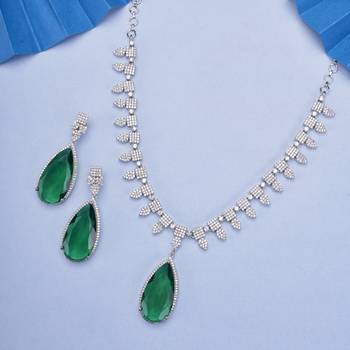 Crystal radiant  necklace 1