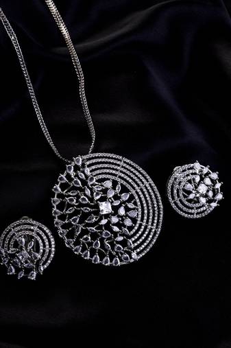 Anigalan star rhodium locket set