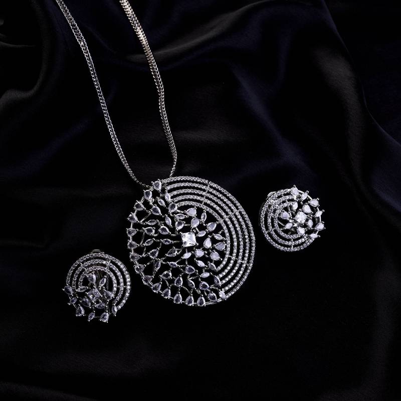 Anigalan star rhodium locket set