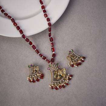 Ganpati mehendi plated locket set with earrings 1
