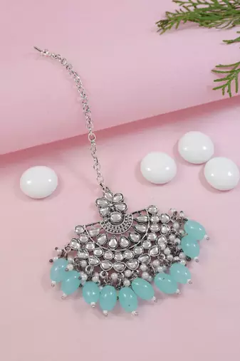 Silver oxidised traditional kundan pearl maang tikka for women and girls (t3106zsb)