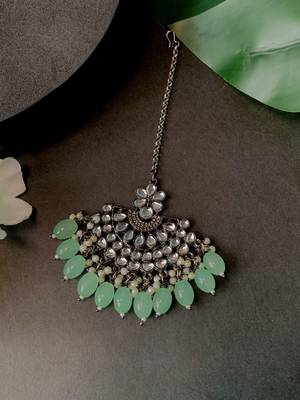 Silver oxidised traditional kundan pearl maang tikka for women and girls (t3106zmin) 3