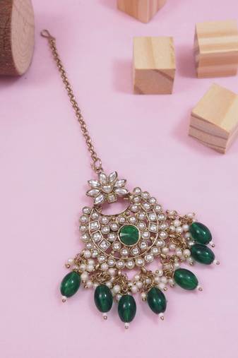 Gold plated traditional kundan pearl maang tikka for women and girls (t3153g) (green)