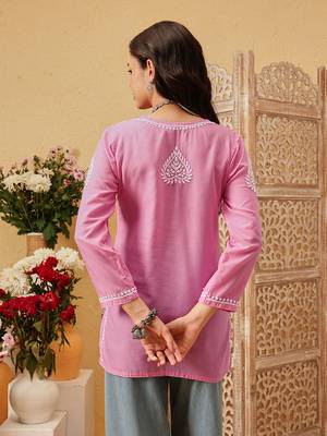 hand embroidered pink cotton lucknowi chikankari kurti 2