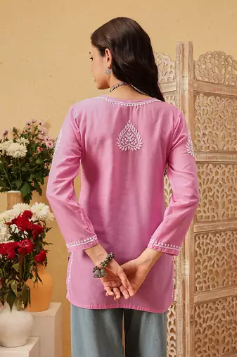 hand embroidered pink cotton lucknowi chikankari kurti