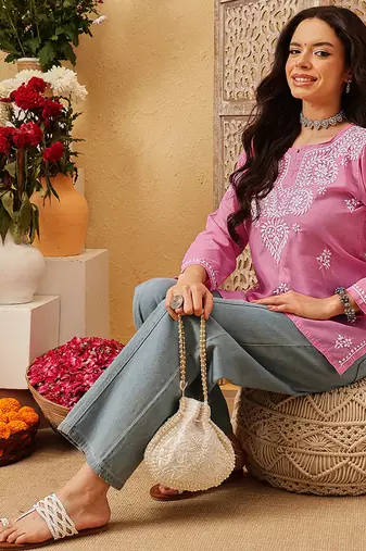 hand embroidered pink cotton lucknowi chikankari kurti