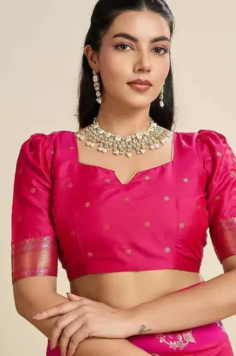 Rani Color Silver & Gold Zari Woven Kanjivaram Silk Saree With Blouse