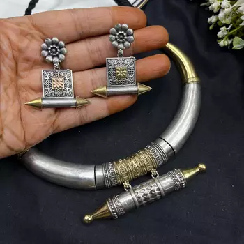 Oxidized tribal necklace & earring set | vintage ethnic dual tone hasuli torque set 3