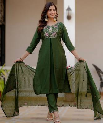 Green viscose mango silk embroidered & sequins work kurta set 1