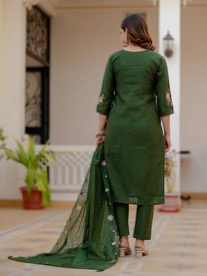 Green viscose mango silk embroidered & sequins work kurta set 2