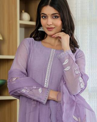Lavender chanderi silk embroidered readymade kurta set 3