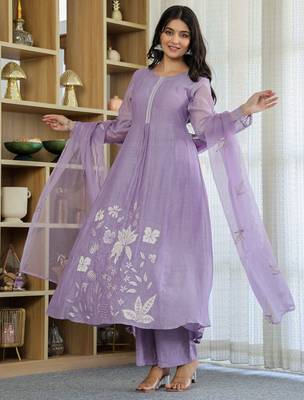 Lavender chanderi silk embroidered readymade kurta set 4