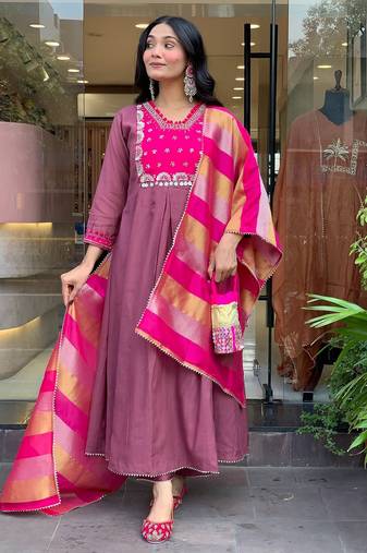 Mavue silk blend embroidered partywear salwar kameez