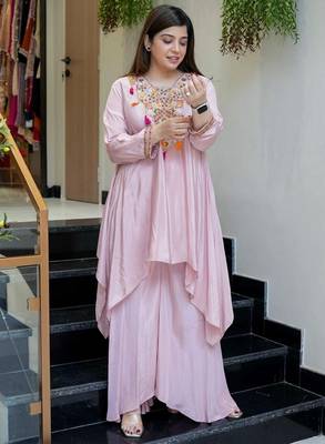 Pink french crepe embroidered readymade kurta set 2