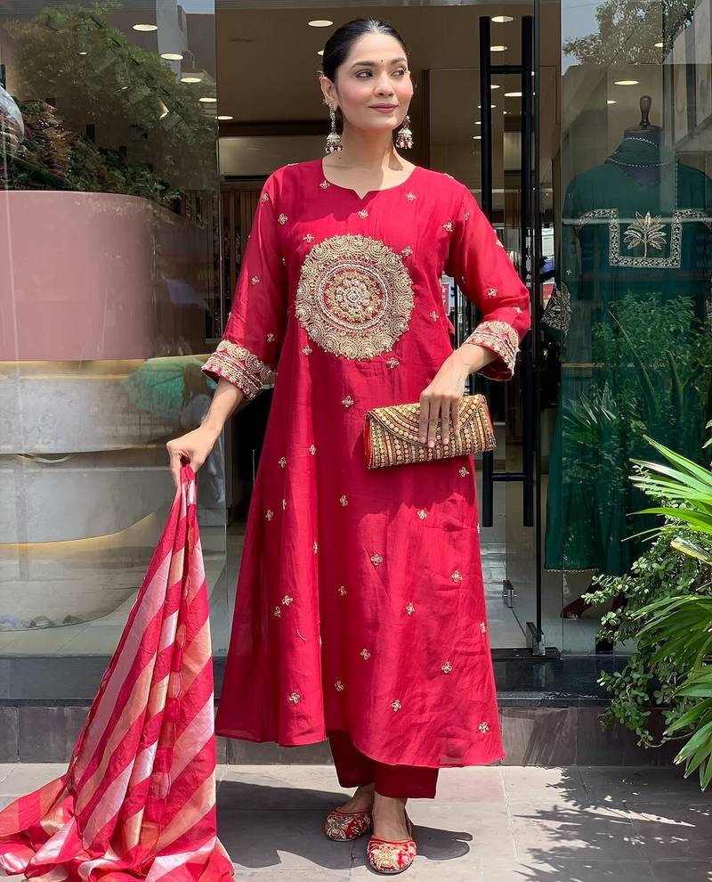 Red silk blend embroidered partywear salwar kameez