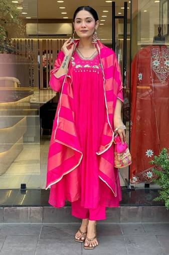 Pink silk blend embroidered salwar kameez
