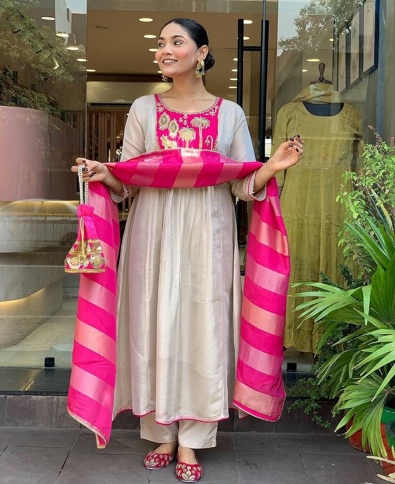 Cream silk blend embroidered salwar kameez