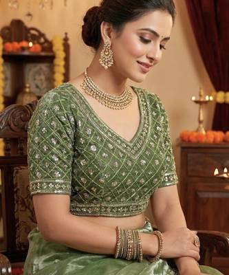 Green Color Embroidery Work Of Beads & Sequins Work Fendy Satin Silk Blend Saree 4