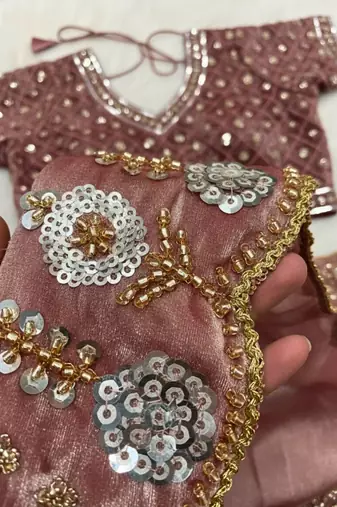 Pink Color Embroidery Work Of Beads & Sequins Work Fendy Satin Silk Blend Saree