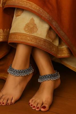 Oxidized silver ghungroo anklets: boho indian ethnic jewelry 3