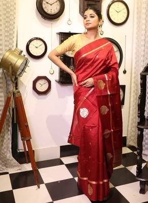 maroon hand woven katan silk blend banarasi silk blend all seasons sarees 1